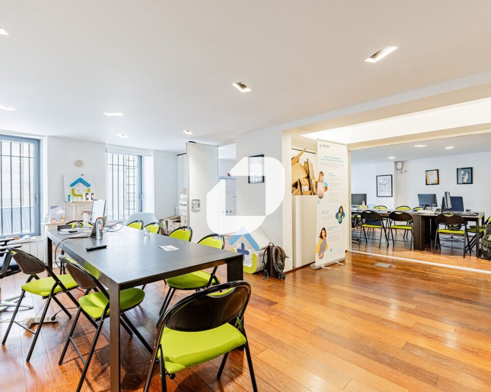 Local commercial 112 m² · à Paris · 112 m² · 75 000 €