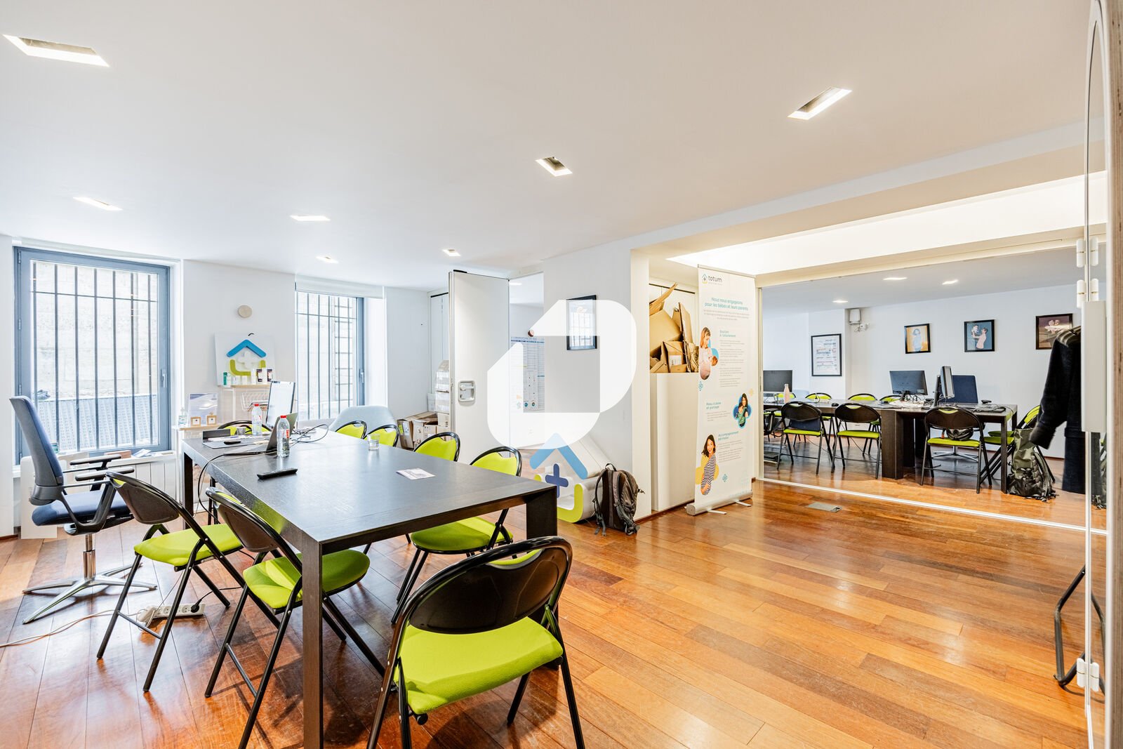 Local commercial 112 m² · à Paris · 112 m² · 75 000 €