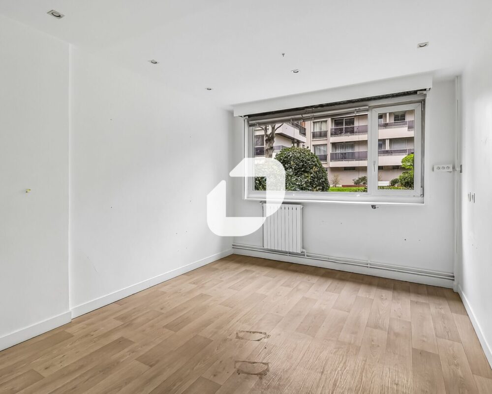 Local commercial 400 m² · à Paris · 400,2 m² · 2 049 128 €