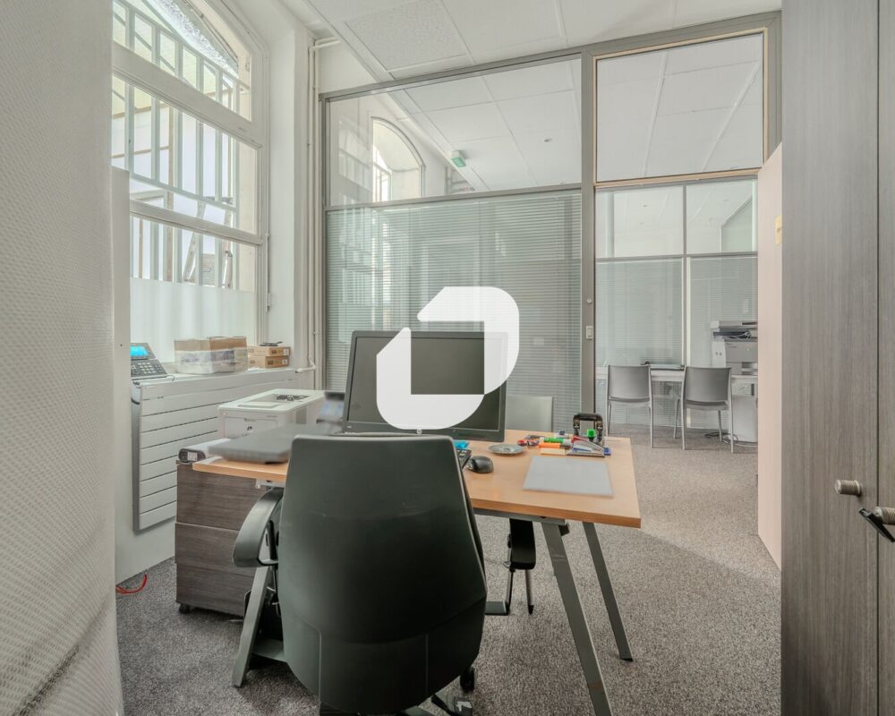 Local commercial 70 m² · à Paris · 70 m² · 43 000 €